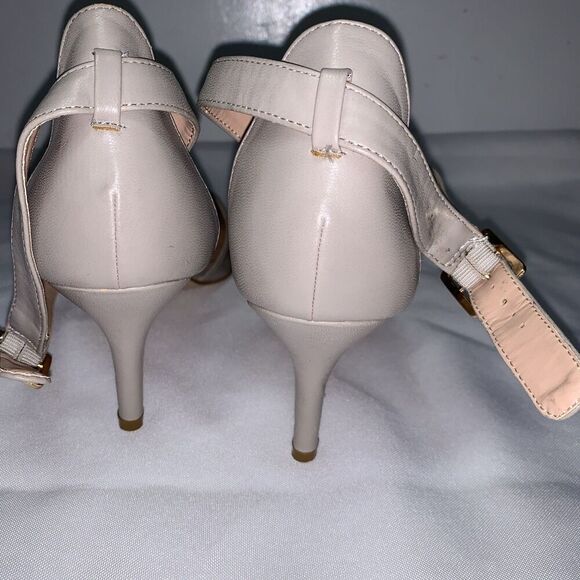 Women’s Journee Collection Mia 10 Gray Faux Leather Point Toe High Heel Shoe - Picture 6 of 12